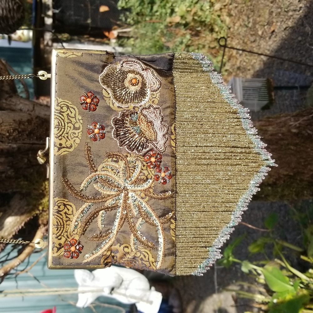 100% Silk taffeta beaded handbag.